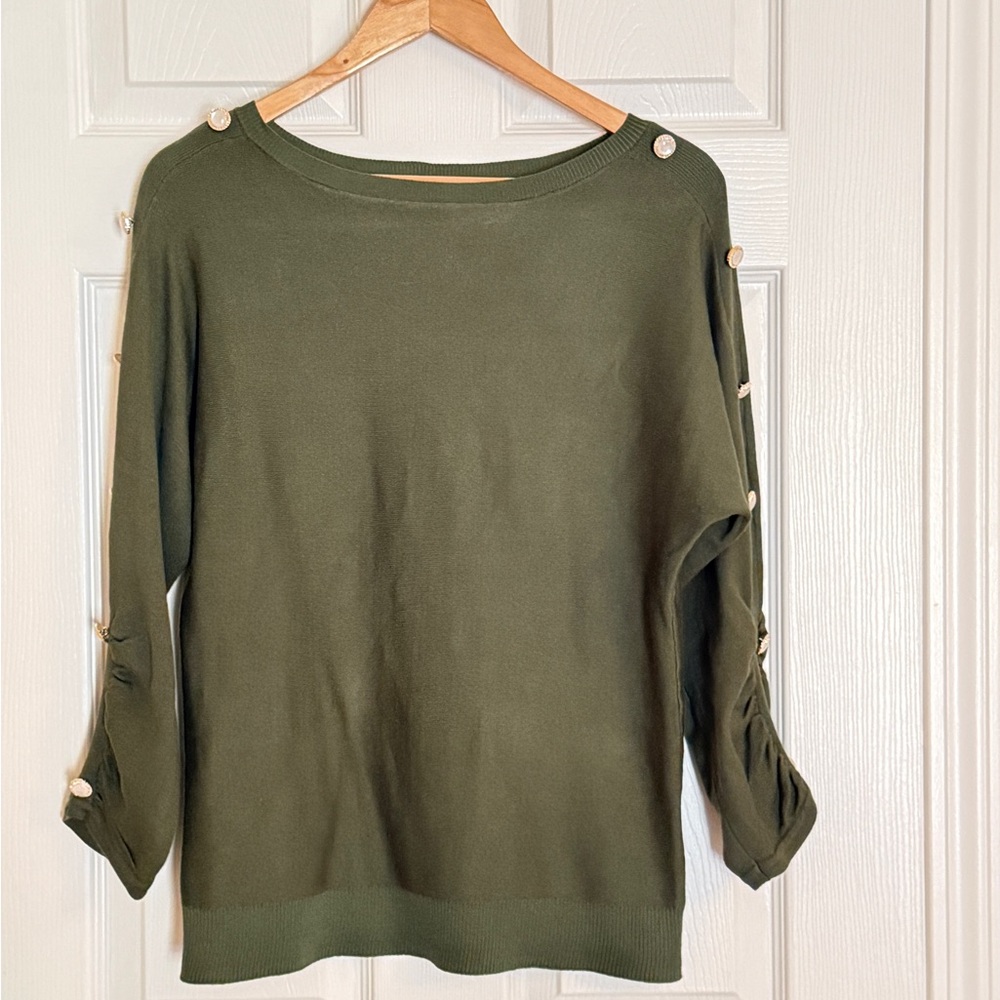 Size Small Women’s Army Green Gold Button-Accent Sweater